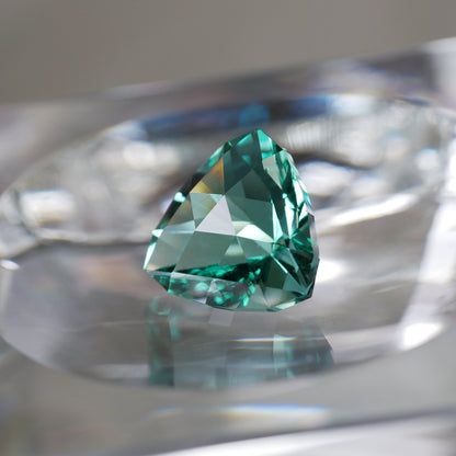 三宅島ガラス faceted cut ルース（Re022）