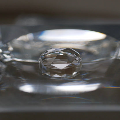 山梨県産 乙女水晶 faceted cut ルース（Re326）
