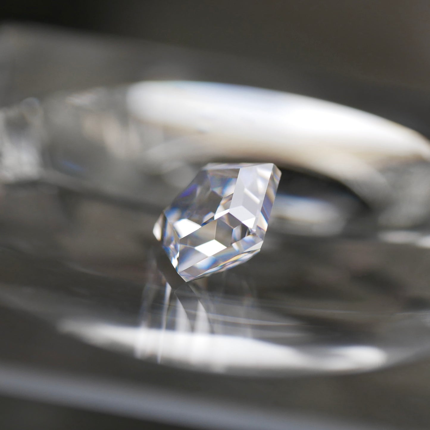 CZ（White clear）faceted cut ルース（Re163）