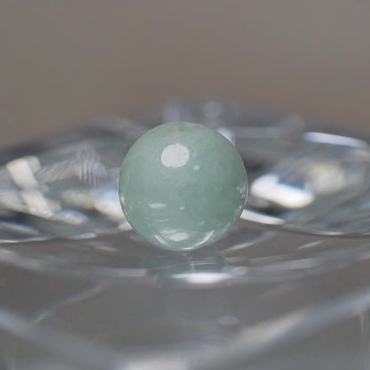 糸魚川産 グリーン翡翠 8mm丸玉（Ki305）