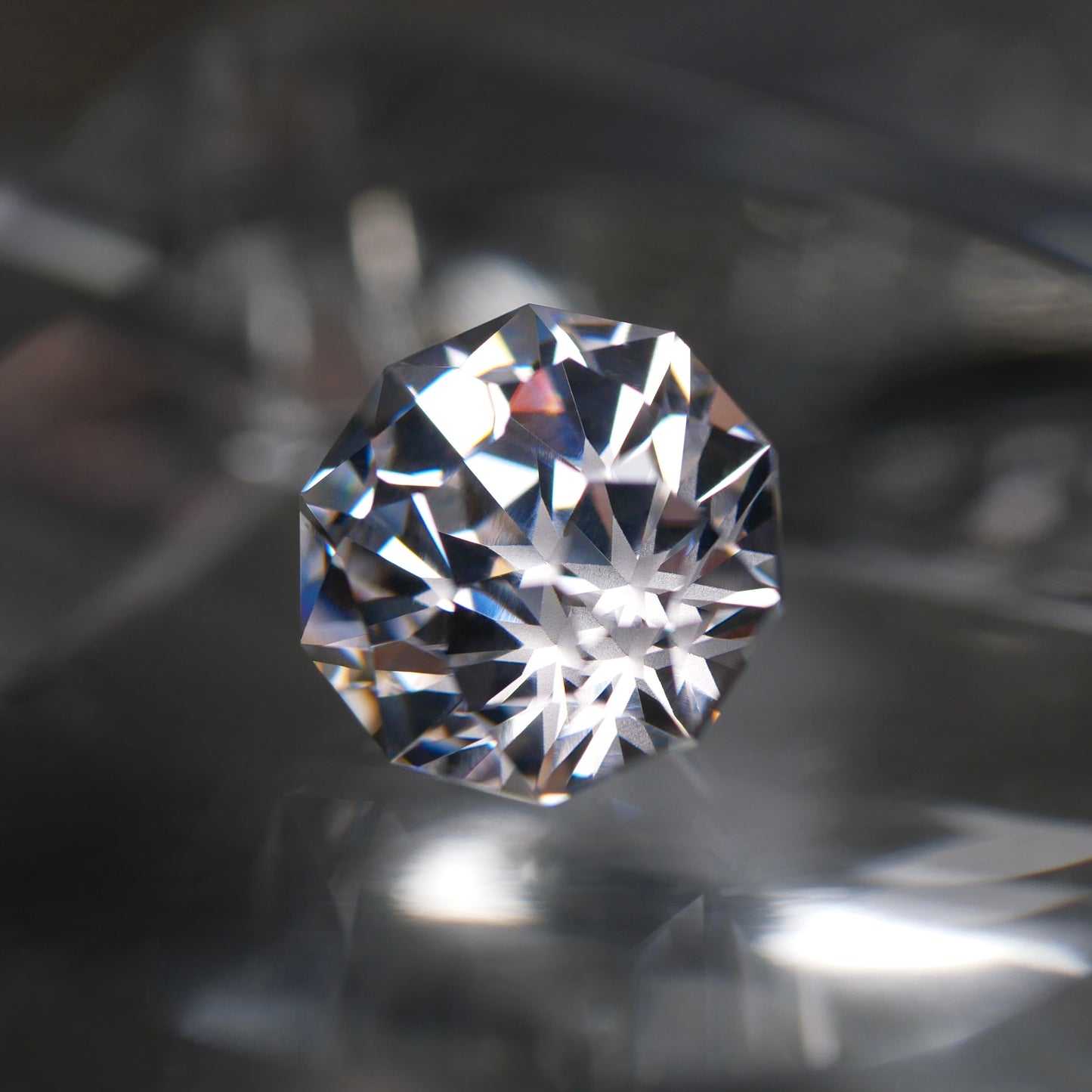 CZ（White clear）faceted cut ルース（Re050）