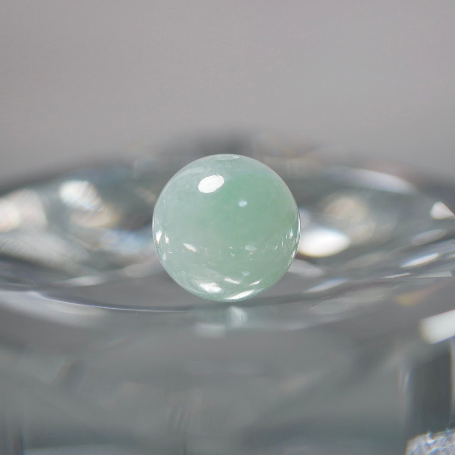 糸魚川産 グリーン翡翠 8mm丸玉（Ki115）