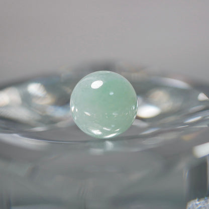 糸魚川産 グリーン翡翠 8mm丸玉（Ki115）