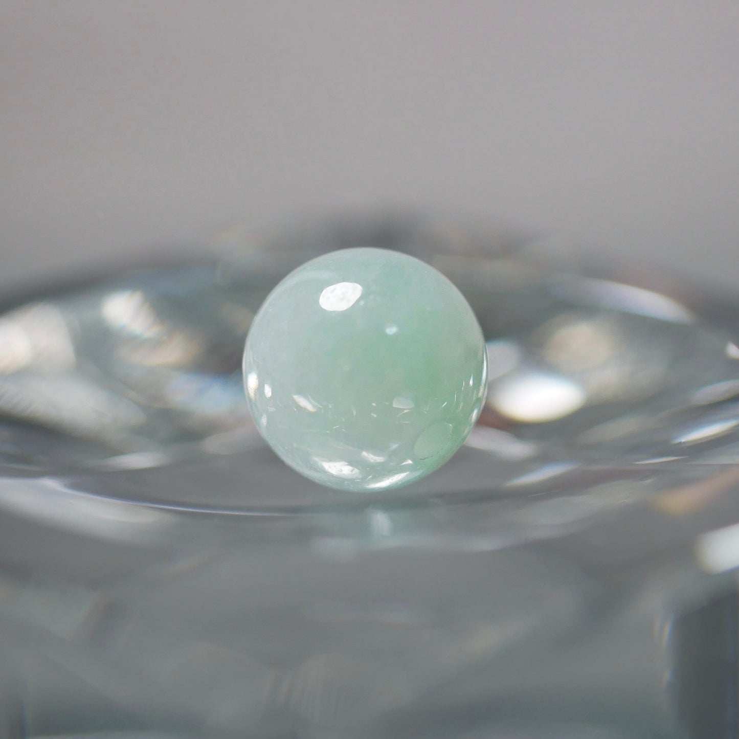 糸魚川産 グリーン翡翠 8mm丸玉（Ki116）