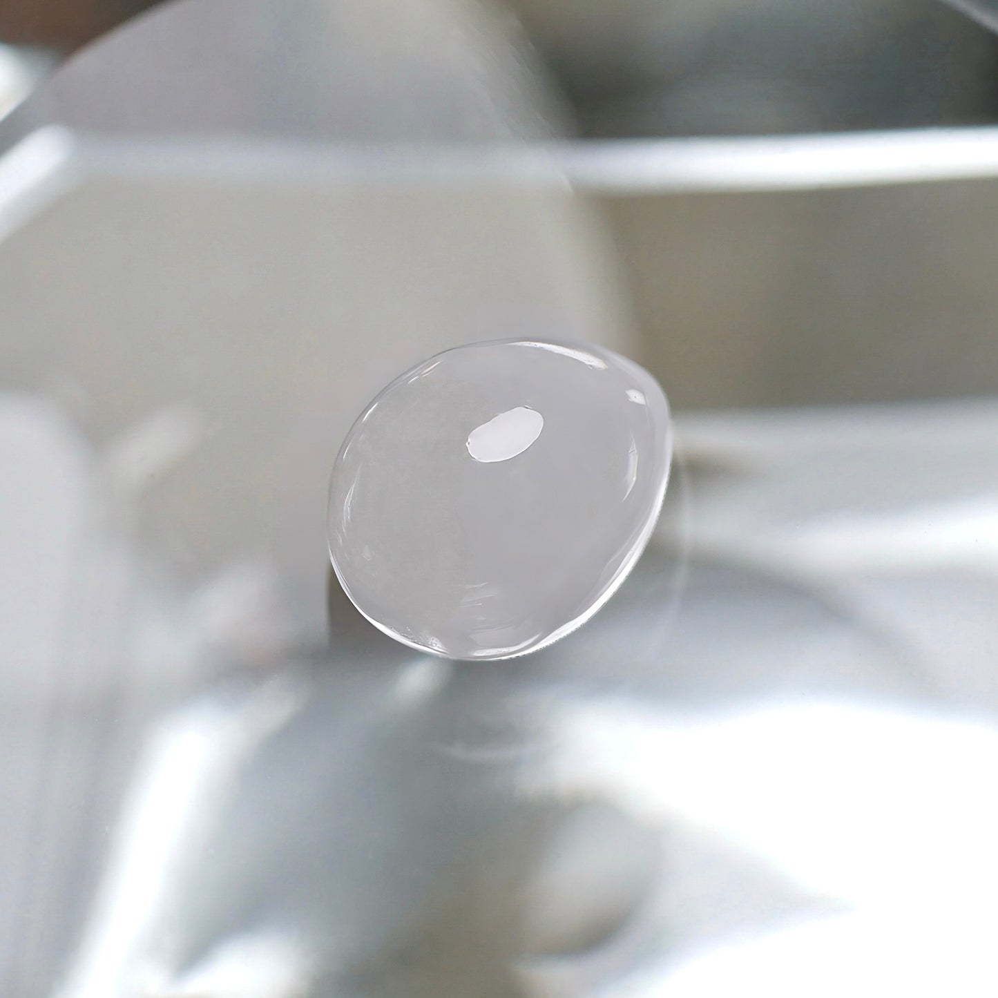 糸魚川産 白翡翠 ペアシェイプカボションルース（Ki106）