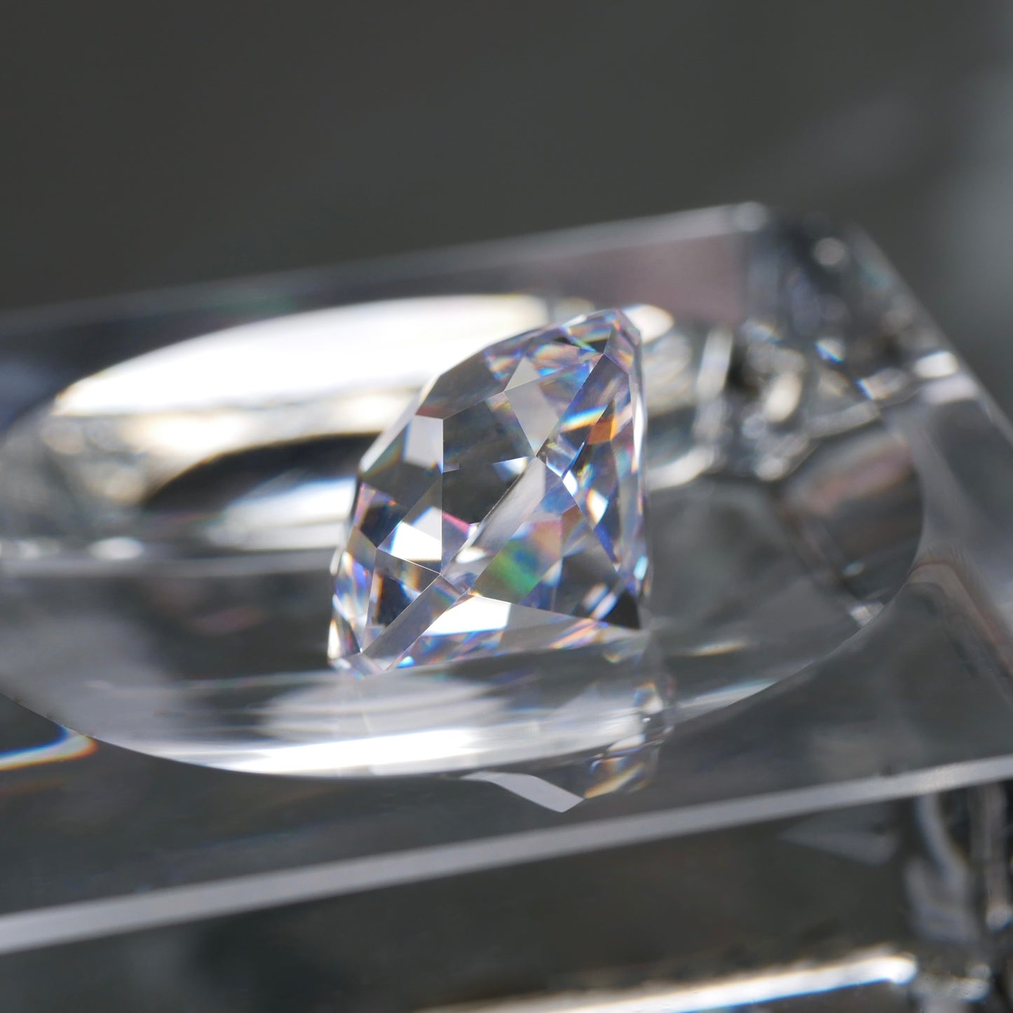 CZ（White clear）faceted cut ルース（Re005）