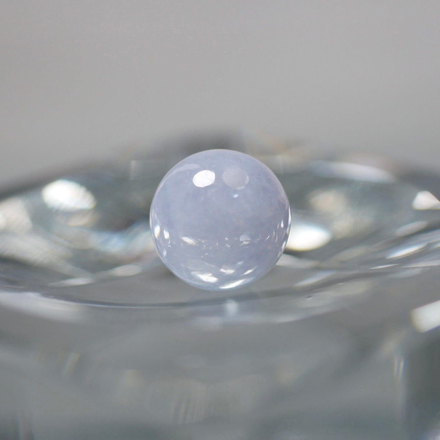 糸魚川産 ラベンダー翡翠 8mm丸玉（Ki113）