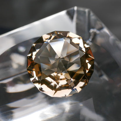 スモーキーシトリン faceted cut ルース（Re007）